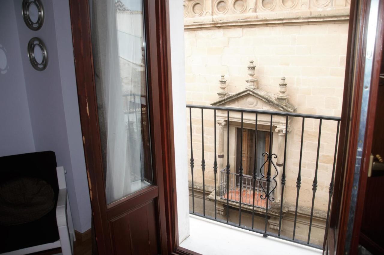 Apartamentos Turisticos Architettura Ubeda Extérieur photo