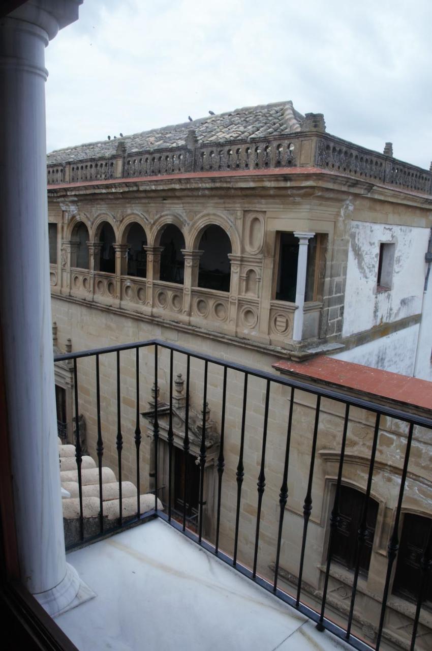 Apartamentos Turisticos Architettura Ubeda Extérieur photo